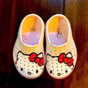Native Hello Kitty slip on